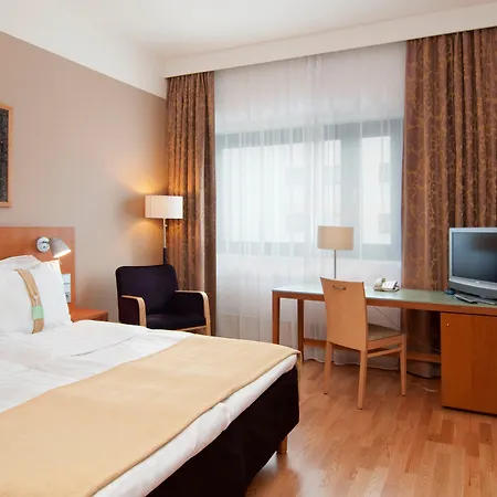 Helsinki-vantaa Airport By Ihg Hotel 4*