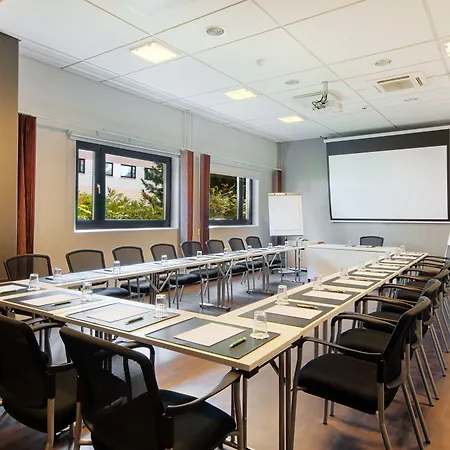 Helsinki-vantaa Airport By Ihg Hotel 4*