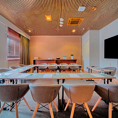 Helsinki-vantaa Airport By Ihg Hotel