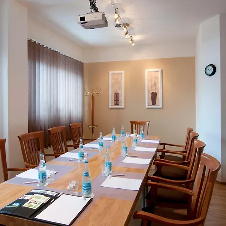 Helsinki-vantaa Airport By Ihg Hotel 4*