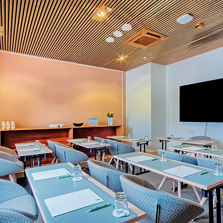 Helsinki-vantaa Airport By Ihg 4*