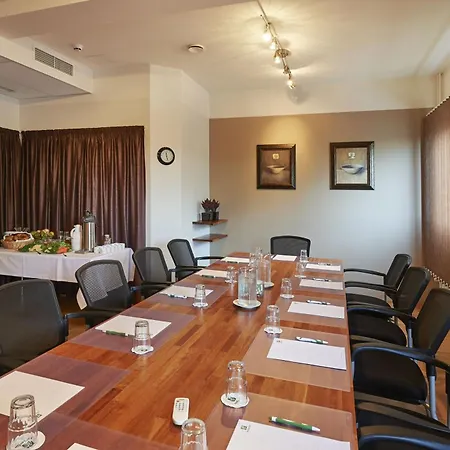 Helsinki-vantaa Airport By Ihg 4*