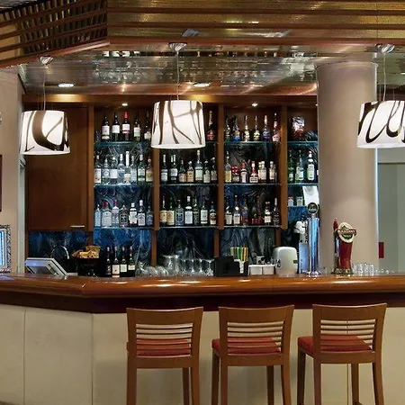 Helsinki-vantaa Airport By Ihg