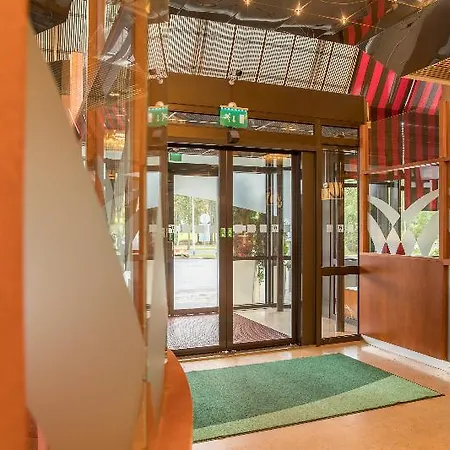 Helsinki-vantaa Airport By Ihg Hotel 4*