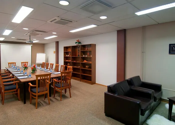 Отель Helsinki-vantaa Airport By Ihg 4*