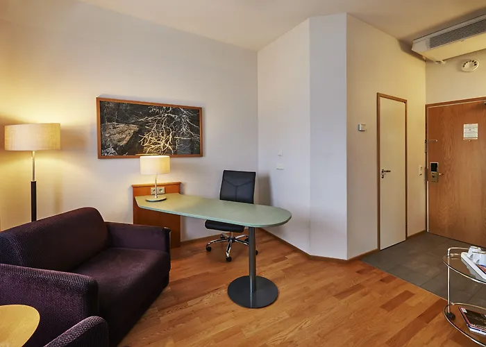 Helsinki-vantaa Airport By Ihg Hotel Vantaa