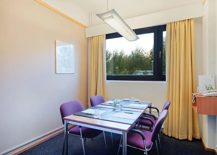 Helsinki-vantaa Airport By Ihg Отель 4*