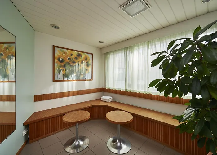 Helsinki-vantaa Airport By Ihg 4* Vantaa