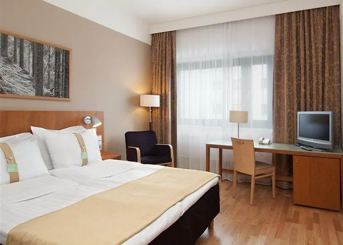 Hotel Helsinki-vantaa Airport By Ihg 4*
